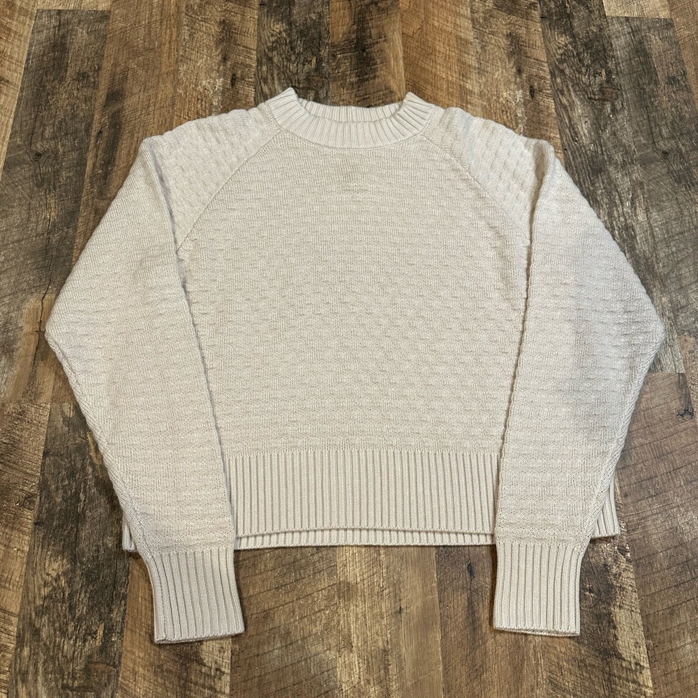 Lululemon Sweater Size XS / S Only Worn Once Must See